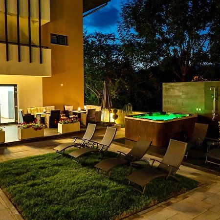 Velvet Home Vatra Dornei Exterior photo