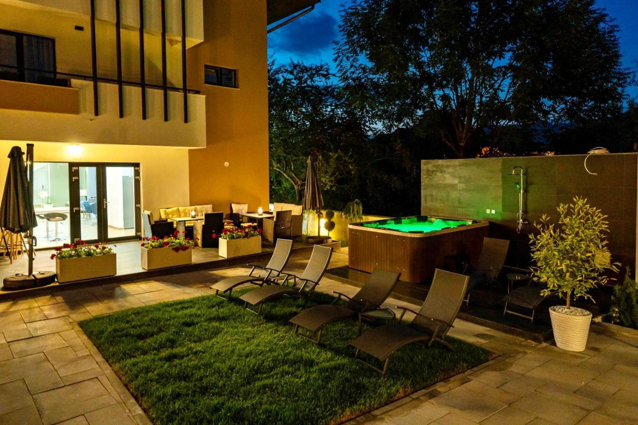 Velvet Home Vatra Dornei Exterior photo